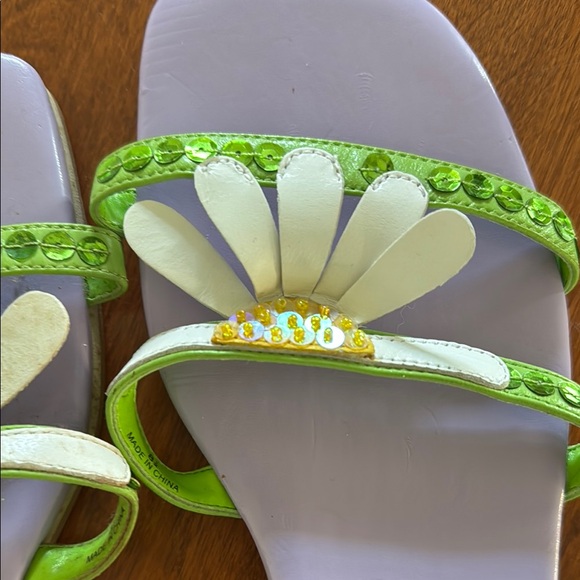 Women's  Sandals with white daisy sz 8 perfect condition by Michael Simon - Picture 3 of 5